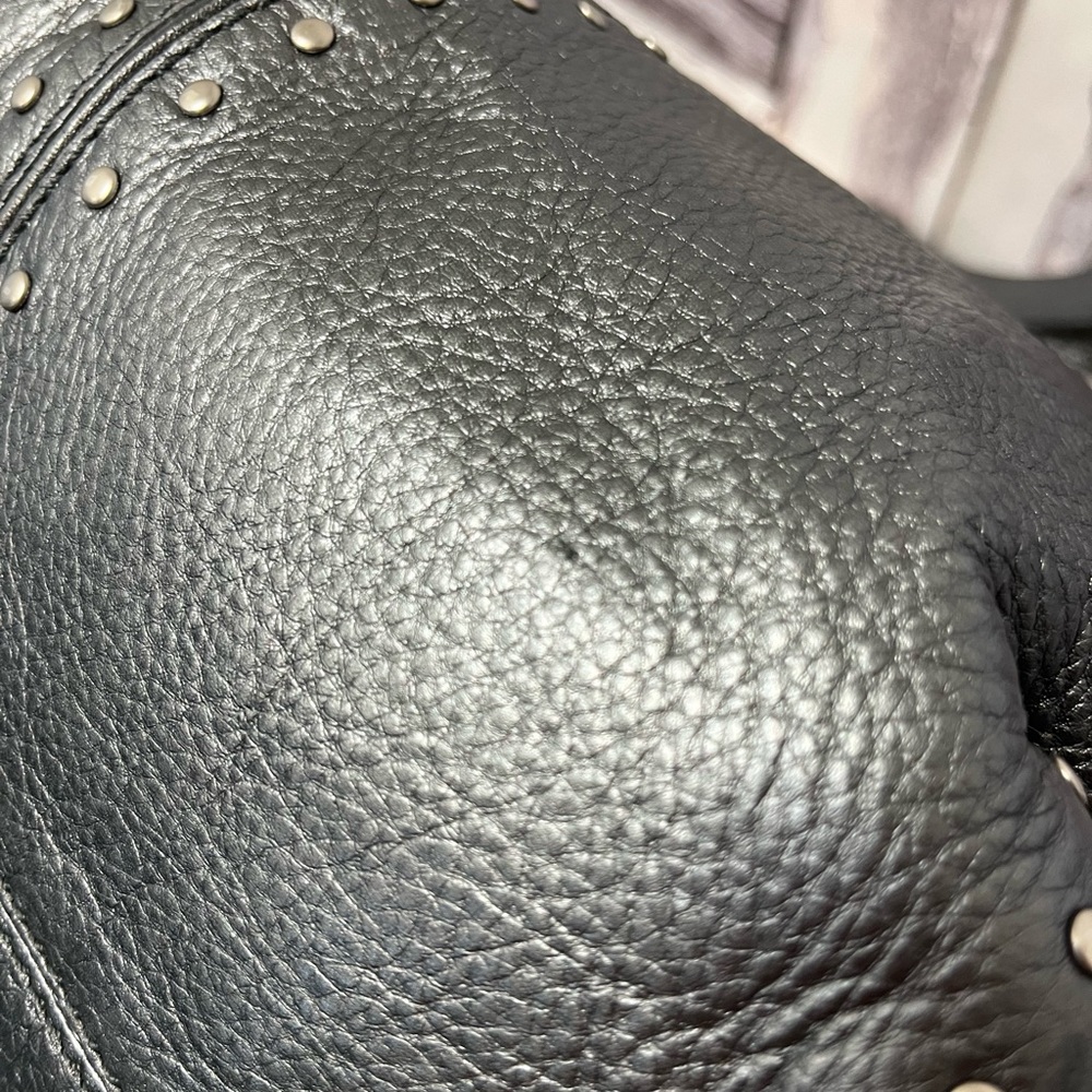 Michael Kors Silver Metallic Leather Astor Bag - Picture 5 of 8